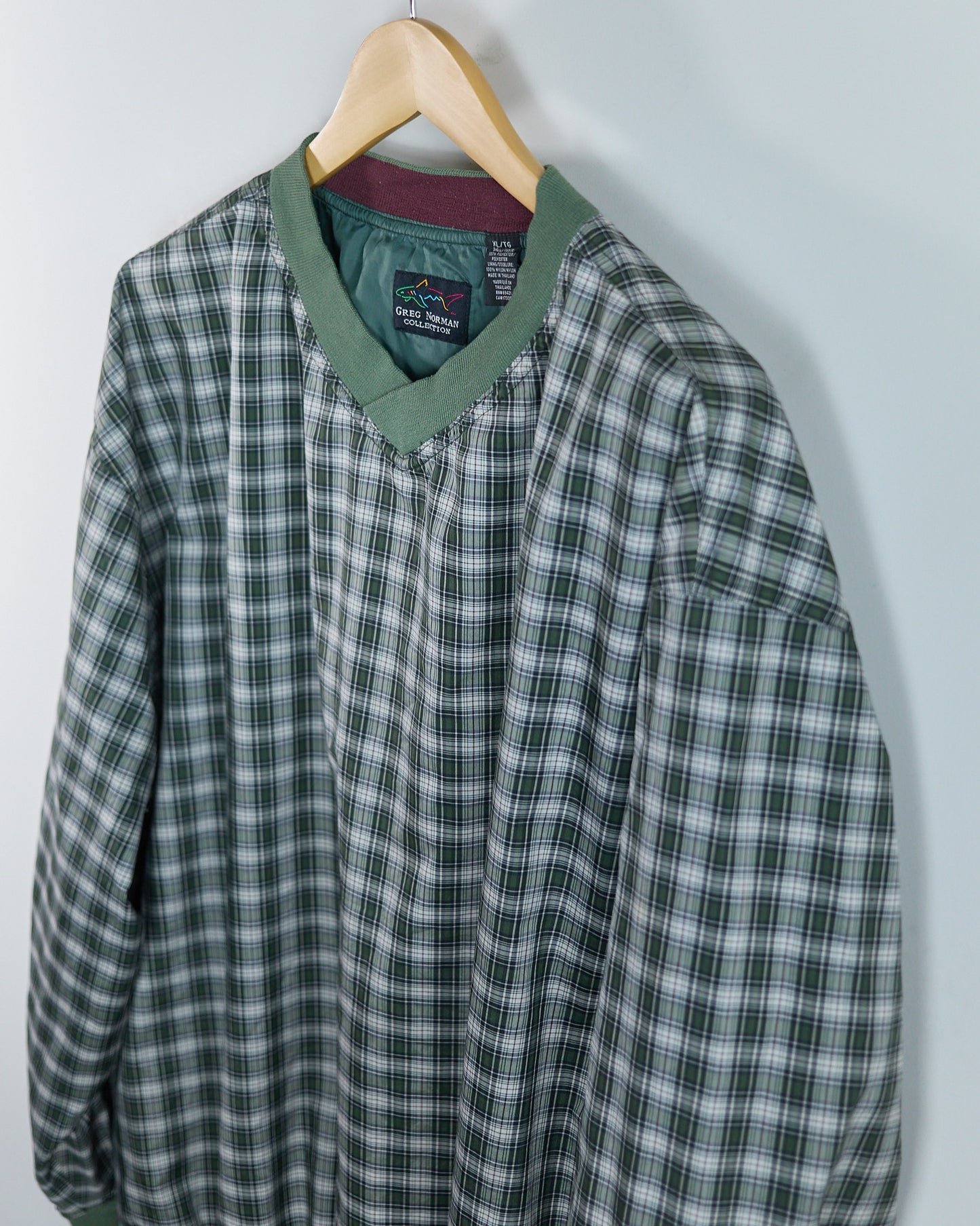 80s to early 90s Greg Norman White/Cream V Neck Windbreaker (XL)