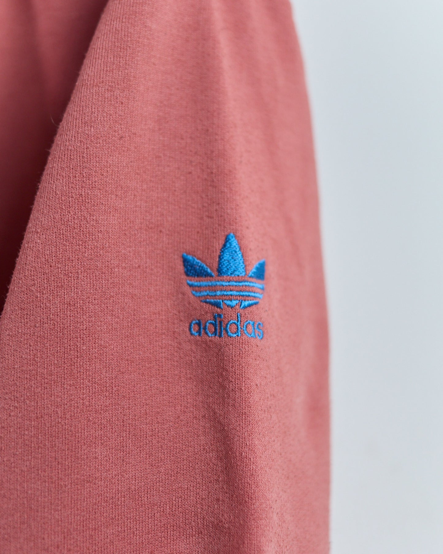 80s Adidas Golf Peach V Neck Crew Neck Jumper (M)