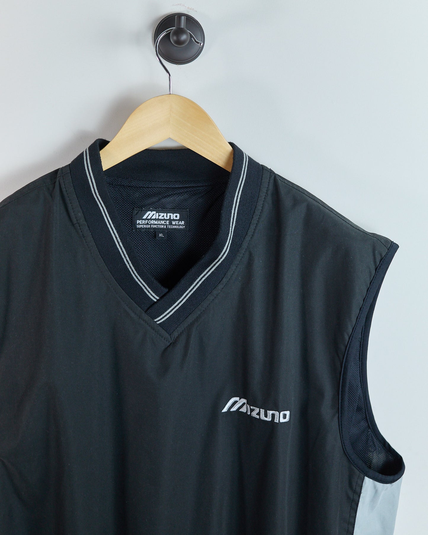 90s Mizuno Golf Black/Grey Windbreaker Vest (XL)