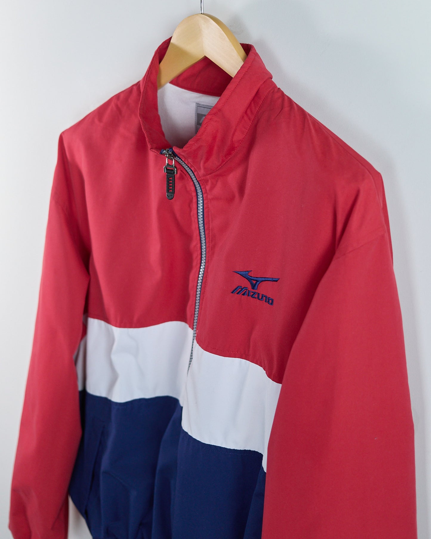 90s Mizuno Golf Red/White Zip Up Windbreaker (L)