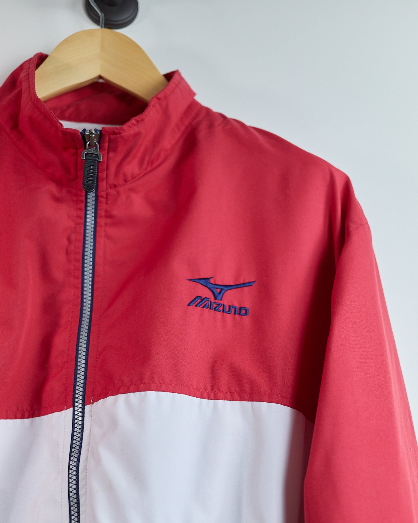 90s Mizuno Golf Red/White Zip Up Windbreaker (L)