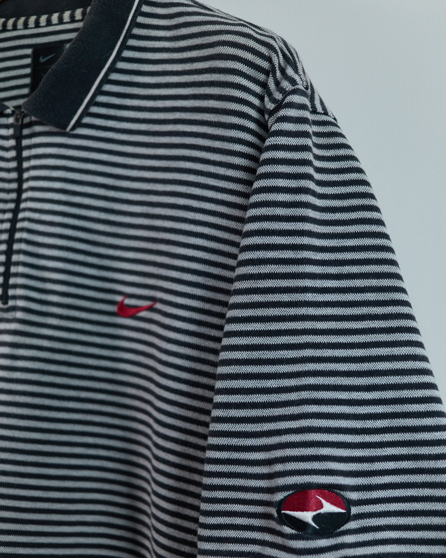 90s to early 00s Nike Golf Tiger Woods Yin Yang Black/White Stripe Zip Up Polo (XL)