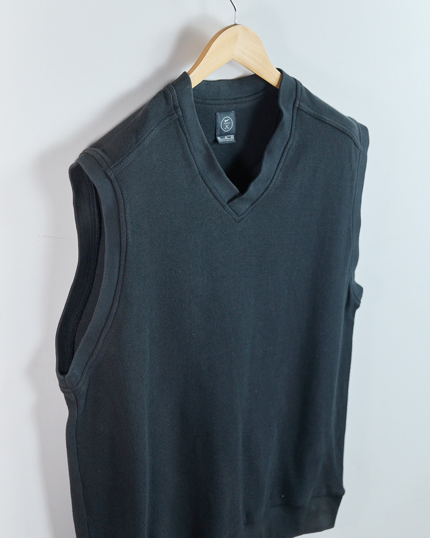 90s Nike Golf Swoosh Black V Neck Vest (XL)